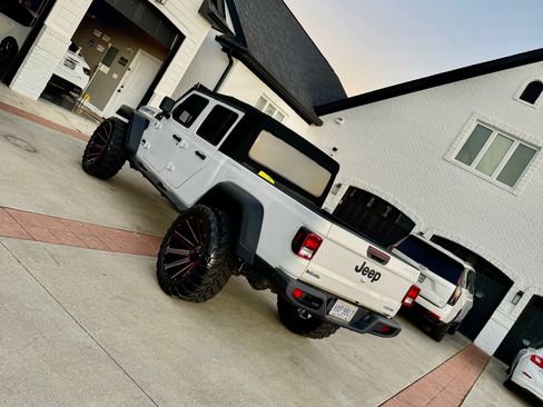 Used 2020 Jeep Gladiator Sport w/ Quick Order Package 24S image 5