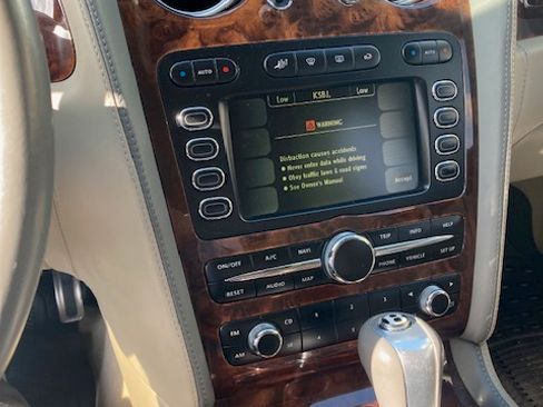 Used 2007 Bentley Flying Spur Flying Spur image 12