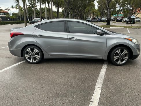 Used 2015 Hyundai Elantra Sport image 11