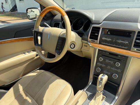 Used 2012 Lincoln MKZ FWD image 13