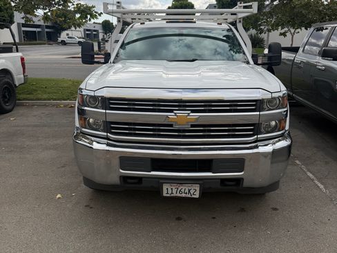 Used 2017 Chevrolet Silverado 3500 W/T RWD image 4
