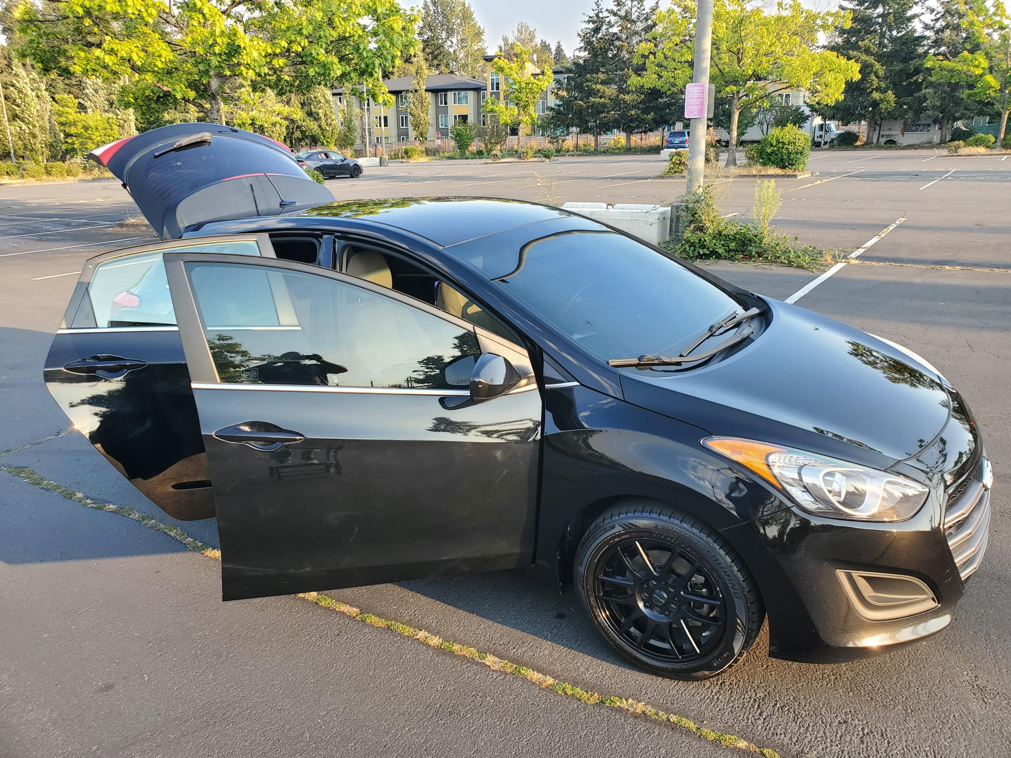 Used 2016 Hyundai Elantra GT FWD image 15
