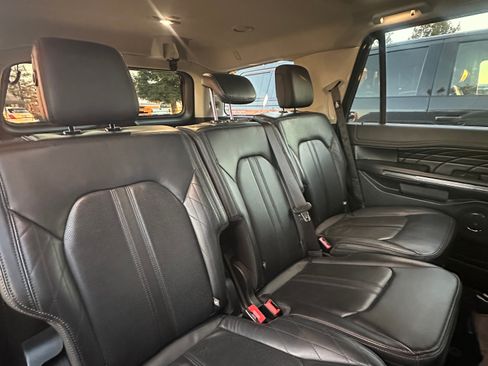 Used 2018 Ford Expedition Platinum image 6
