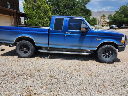 Used 1997 Ford F250 2WD SuperCab Heavy Duty image 1