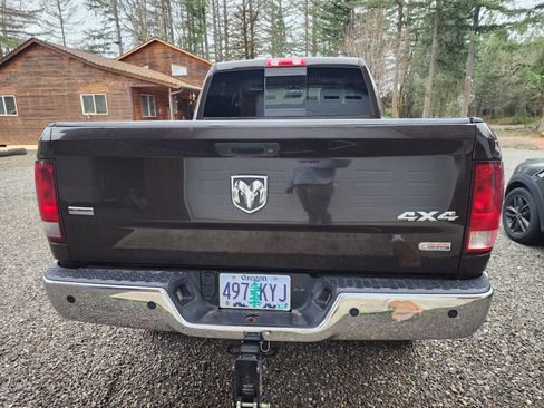 Used 2012 RAM 3500 SLT w/ Technology Group image 14