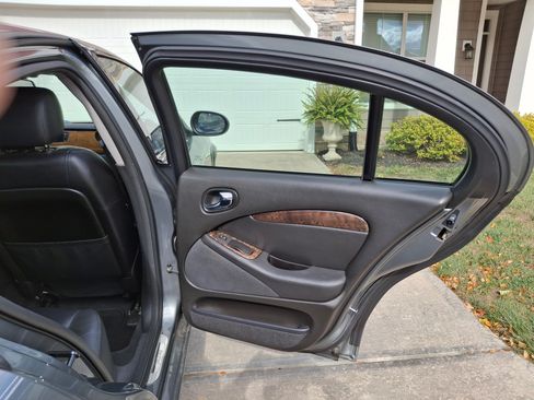 Used 2003 Jaguar S-TYPE 3.0 image 17