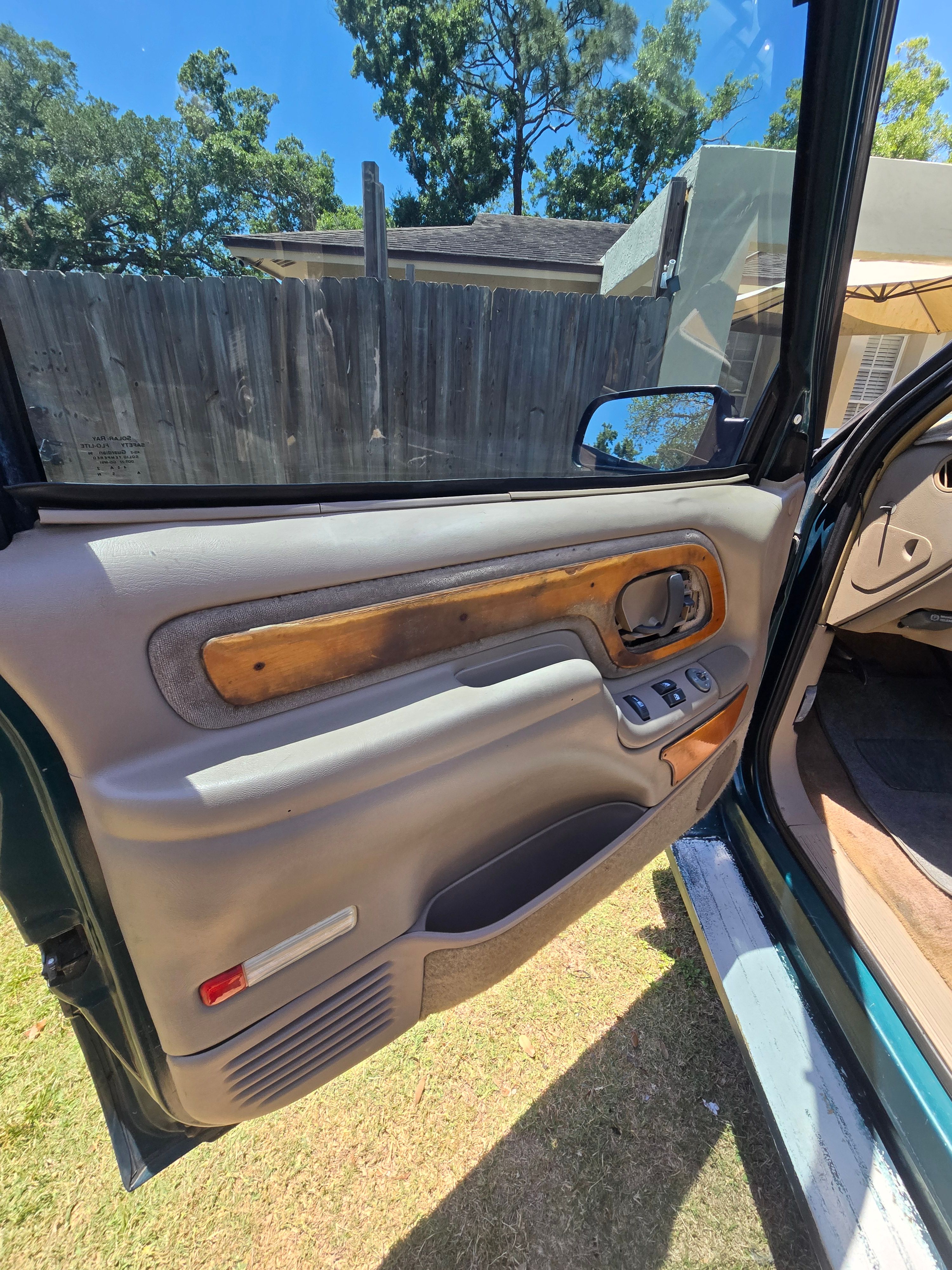 Used 1997 Chevrolet Silverado 1500 4x4 Regular Cab image 10