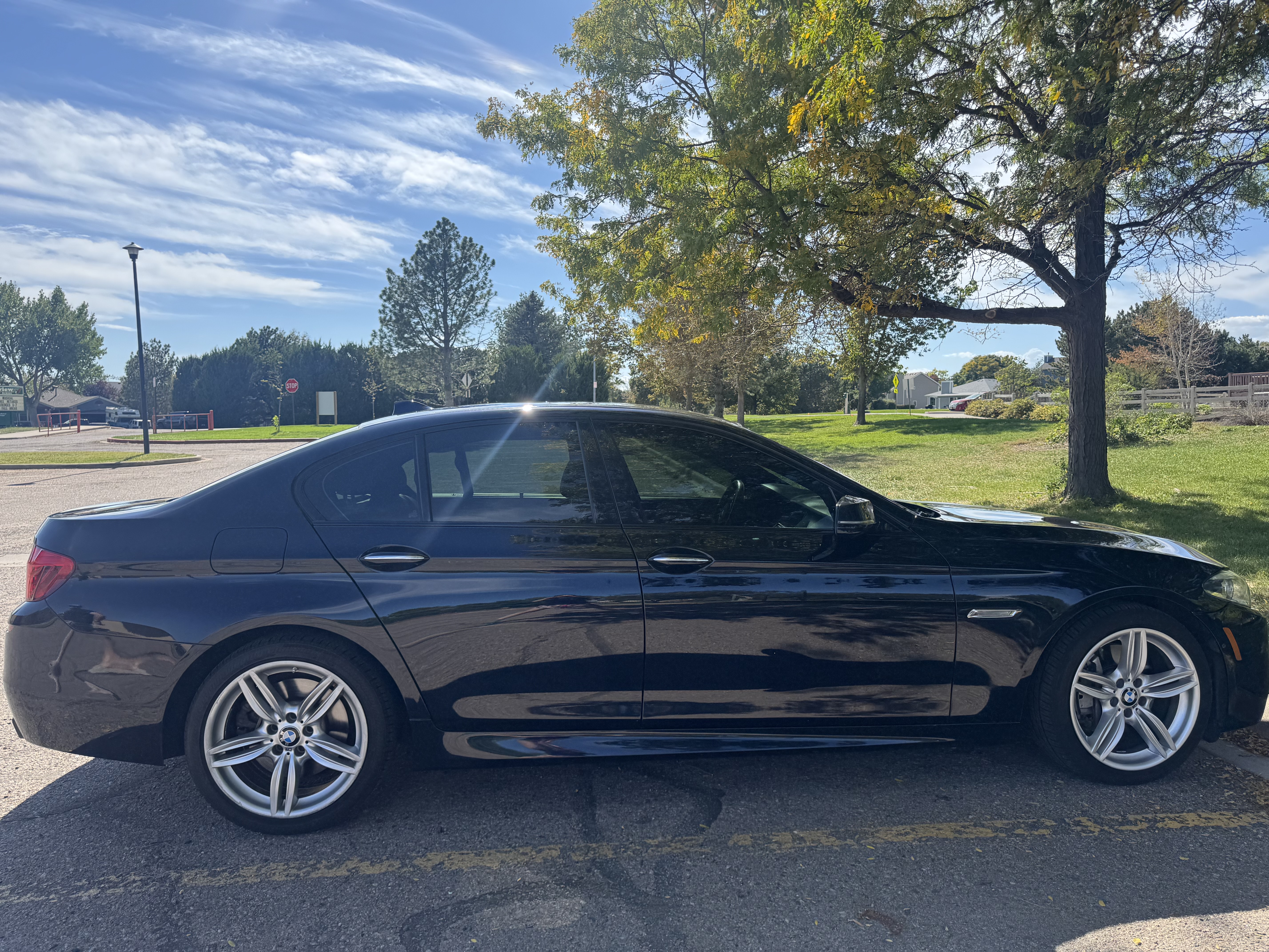Used 2014 BMW 550i xDrive Sedan AWD/4WD image 5