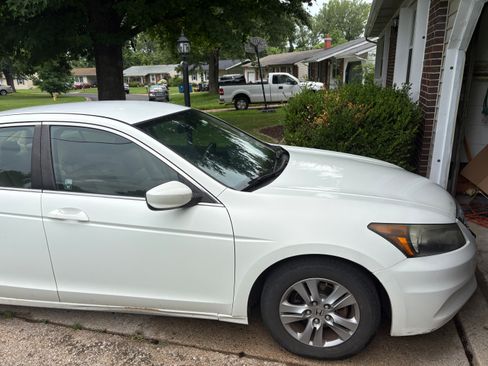 Used 2012 Honda Accord SE image 2