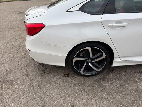 Used 2022 Honda Accord Sport image 8