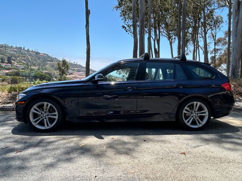 Used 2014 BMW 328i xDrive Wagon AWD/4WD image 4