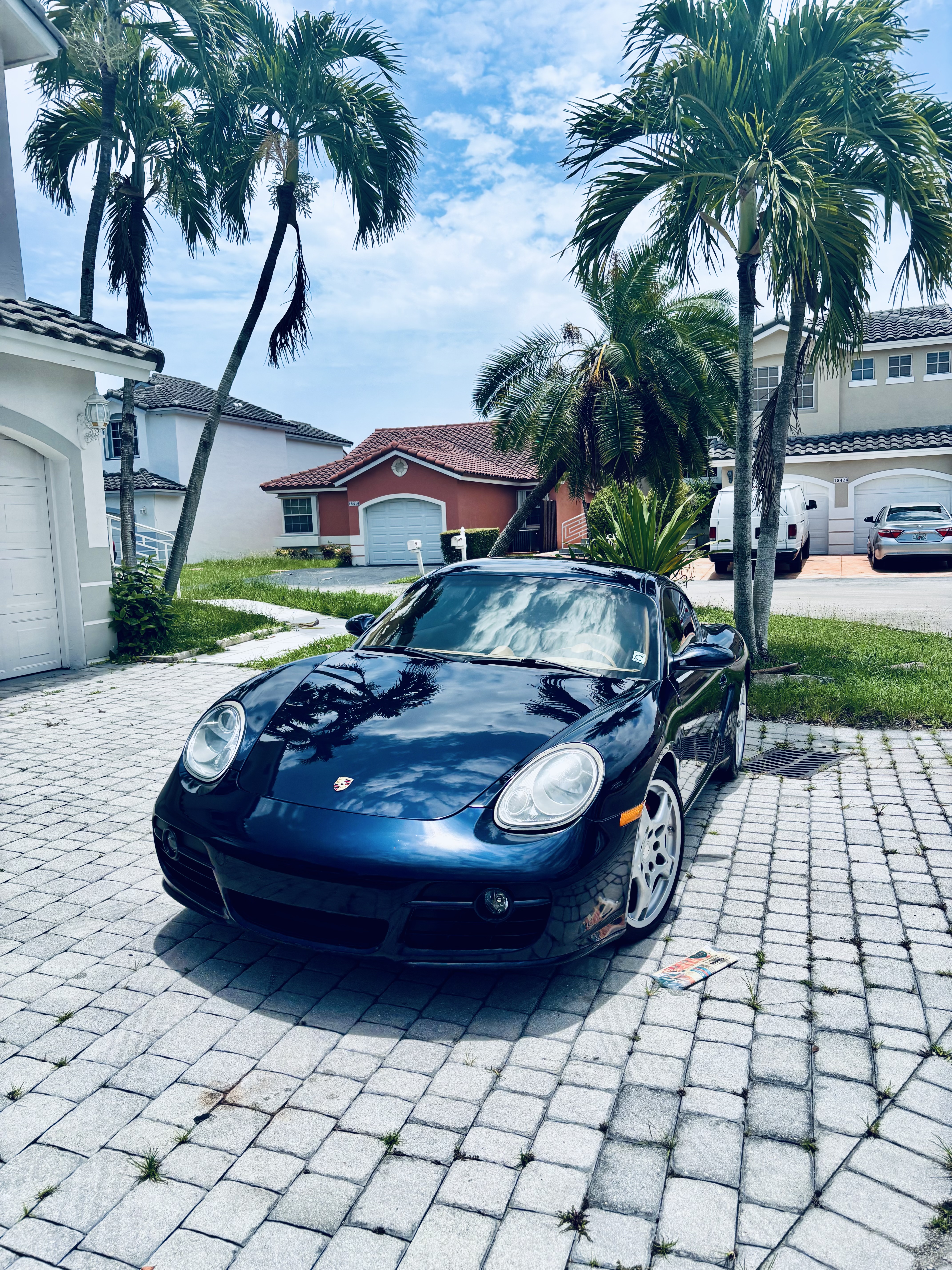 Used 2007 Porsche Cayman S RWD image 2