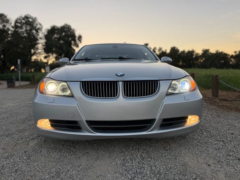 Used 2006 BMW 330i Sedan image 4