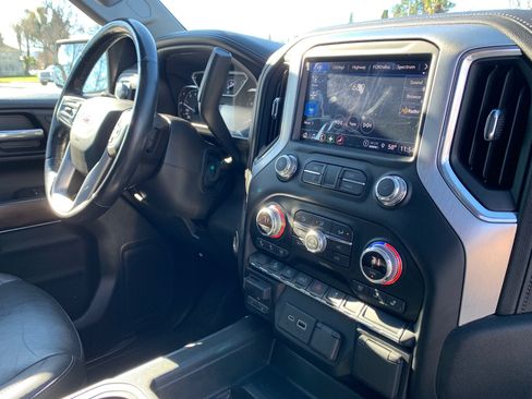 Used 2021 GMC Sierra 1500 SLT w/ SLT Convenience Package image 12