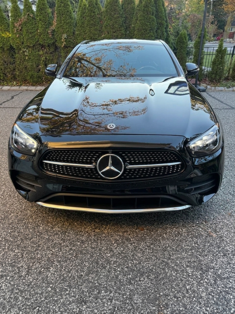Used 2023 Mercedes-Benz E 350 4MATIC Sedan image 1