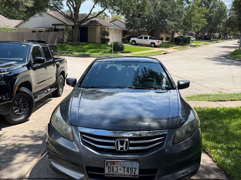 Used 2012 Honda Accord SE image 2