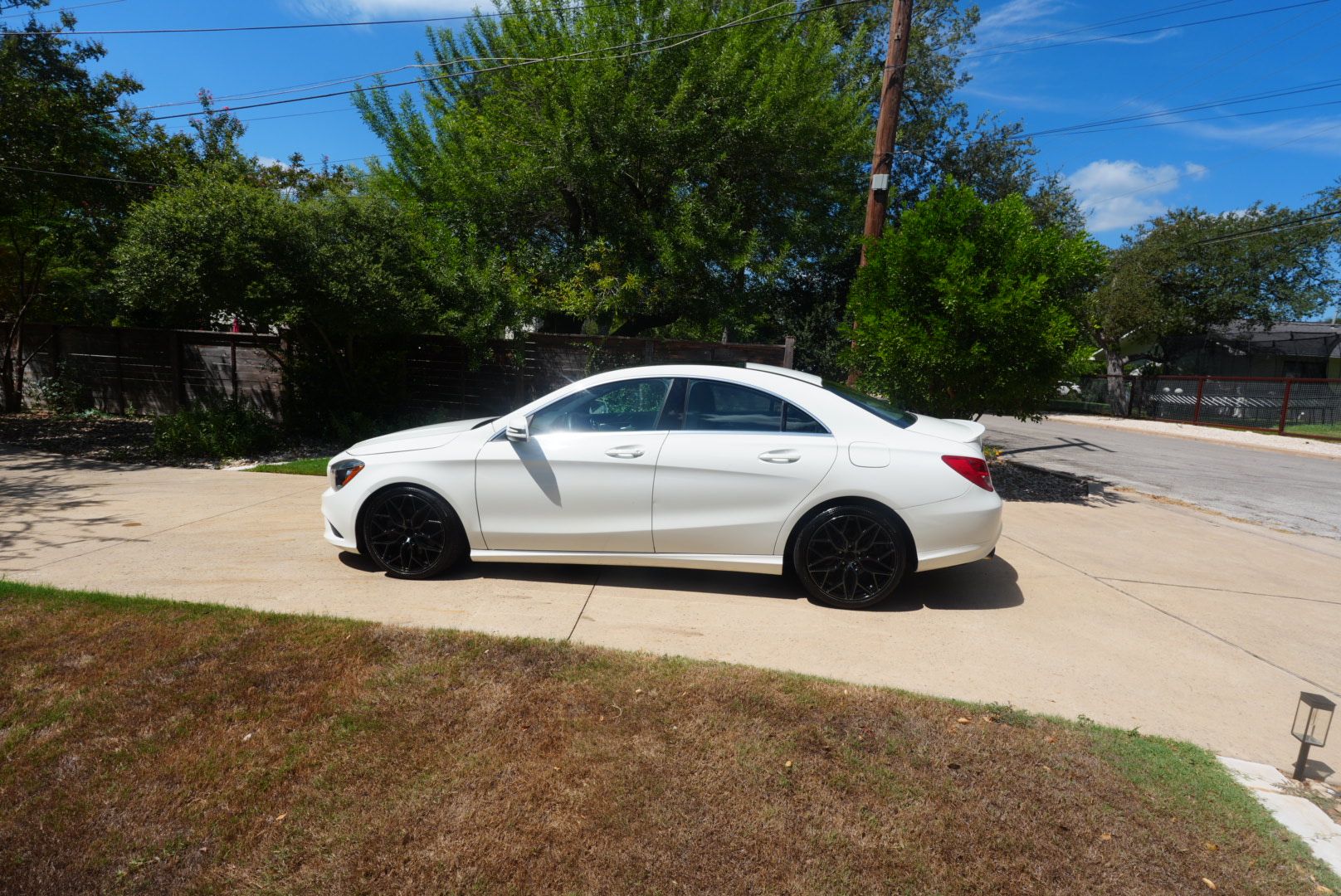 Used 2016 Mercedes-Benz CLA 250 image 14