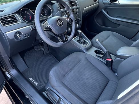 Used 2016 Volkswagen Jetta SE FWD image 22