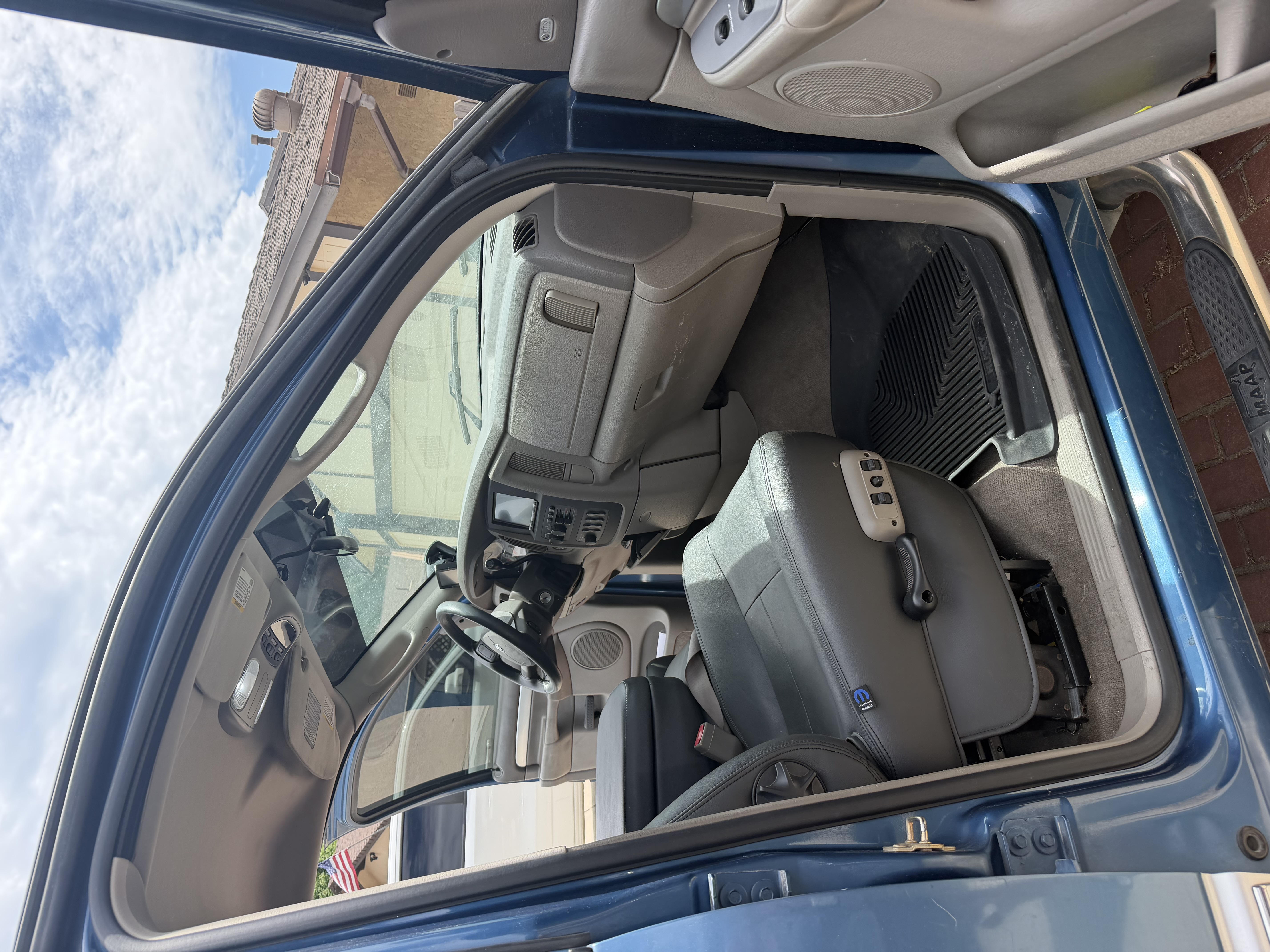 Used 2004 Dodge Ram 3500 Truck SLT w/ Trailer Tow Group AWD/4WD image 11