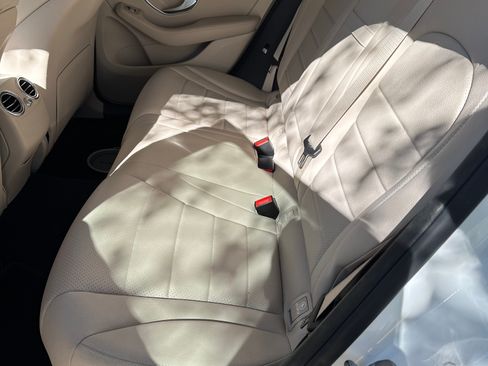 Used 2016 Mercedes-Benz GLC 300 image 9