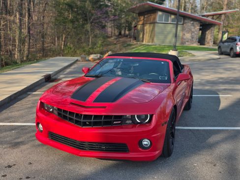 Used 2011 Chevrolet Camaro SS w/ RS Package image 9