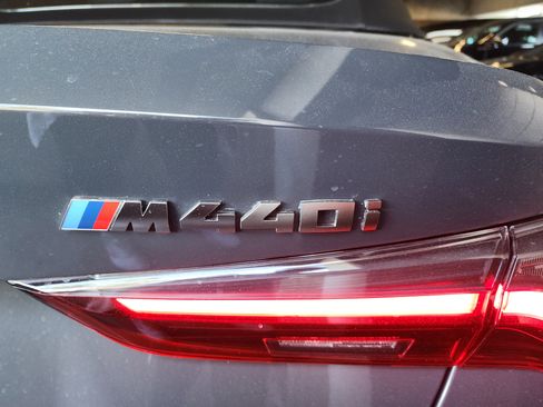 Used 2021 BMW M440i Convertible w/ Premium Package image 8