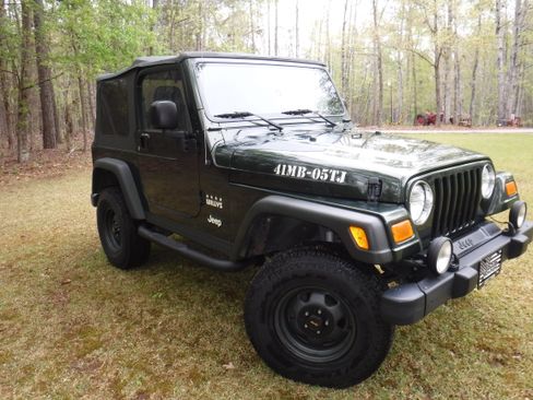 Used 2005 Jeep Wrangler X w/ Willys Edition Group image 4