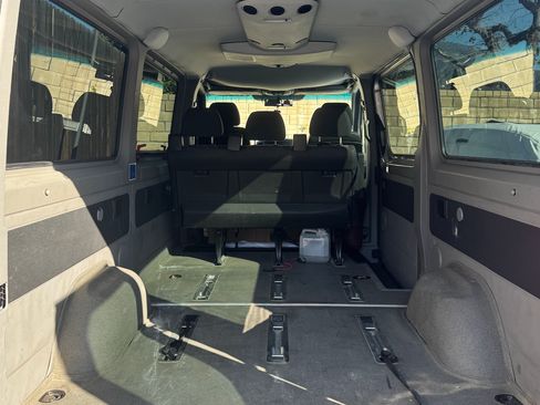 Used 2012 Mercedes-Benz Sprinter 2500 image 9