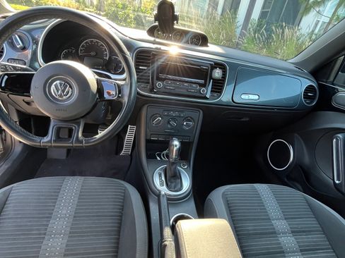 Used 2013 Volkswagen Beetle Turbo image 20