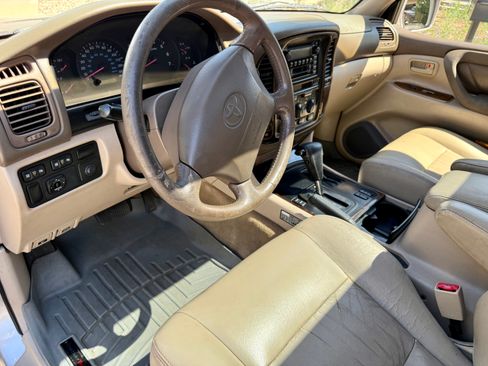 Used 2000 Toyota Land Cruiser AWD/4WD image 8