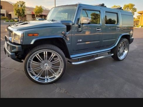 Used 2005 HUMMER H2 w/ Preferred Equipment Group image 1