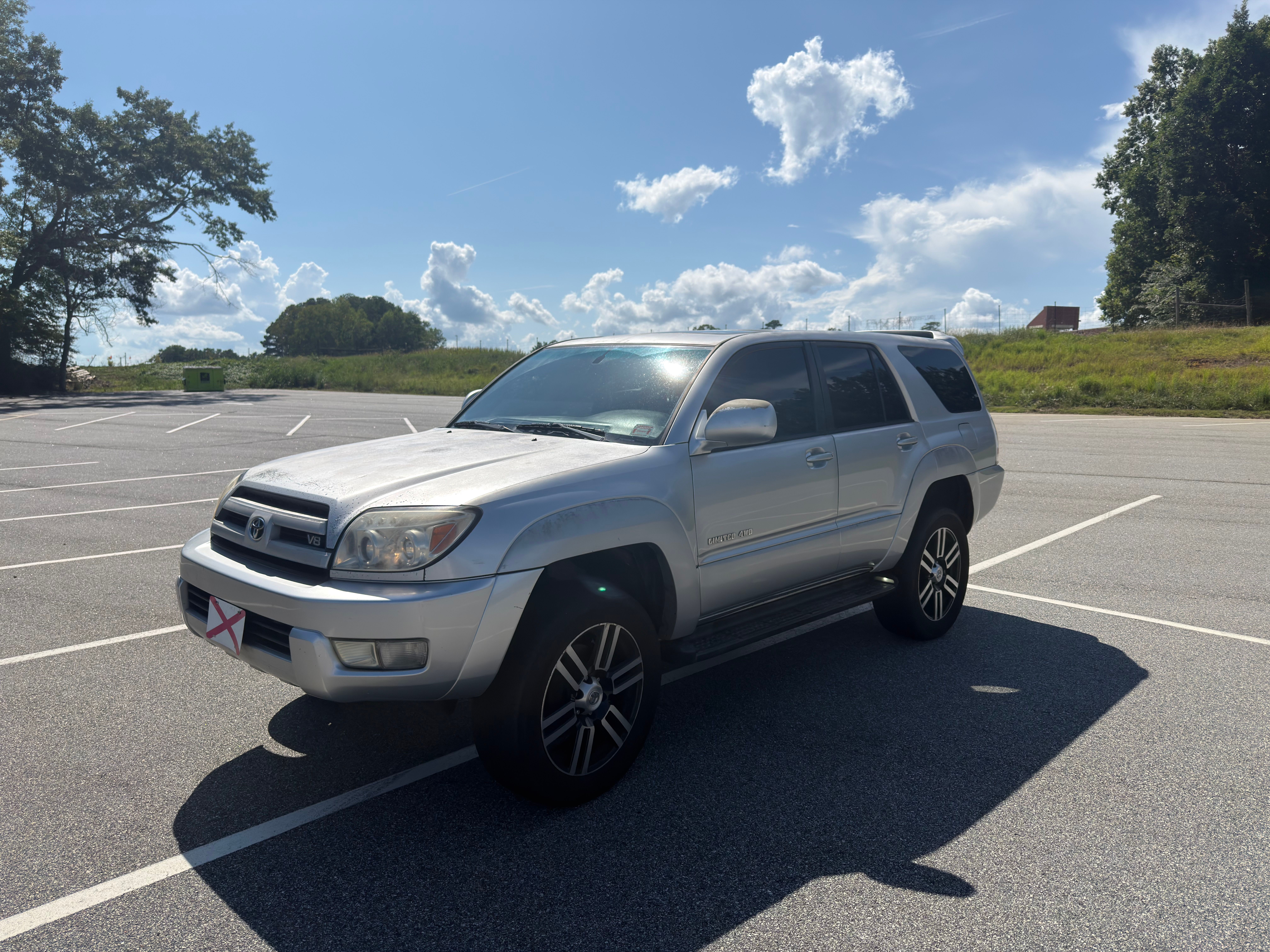 Used 2005 Toyota 4Runner Limited AWD/4WD image 2