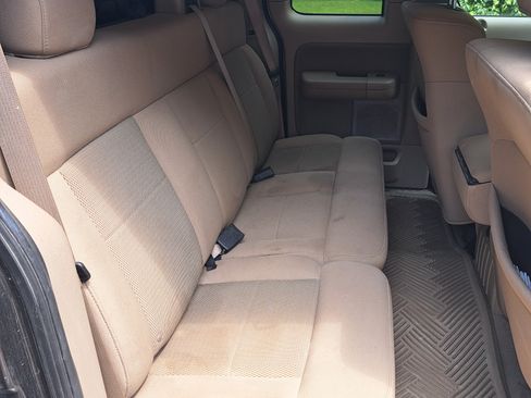 Used 2006 Ford F150 XLT image 11