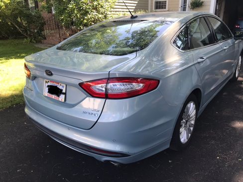 Used 2013 Ford Fusion SE FWD image 10