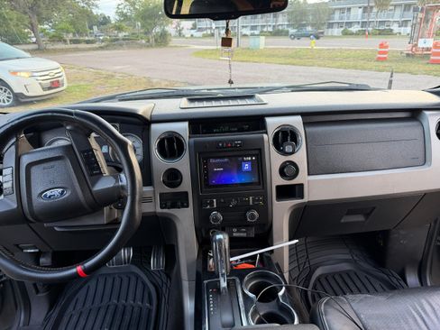 Used 2010 Ford F150 Platinum RWD image 16