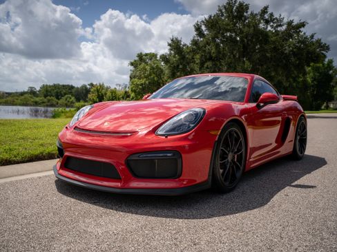 Used 2016 Porsche Cayman GT4 image 6