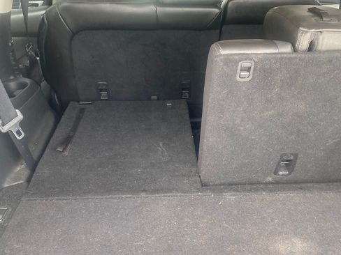 Used 2013 Nissan Pathfinder Platinum w/ Platinum Premium Pkg image 4