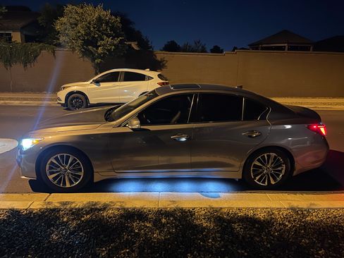 Used 2018 INFINITI Q50 Luxe w/ Essential Package (3.0T Luxe) RWD image 9