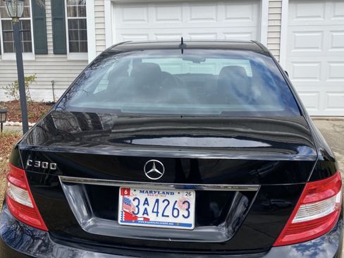 Used 2009 Mercedes-Benz C 300 C 300 Luxury Sedan 4D image 5