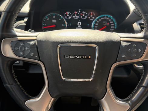 Used 2019 GMC Yukon XL Denali w/ Denali Ultimate Package image 5