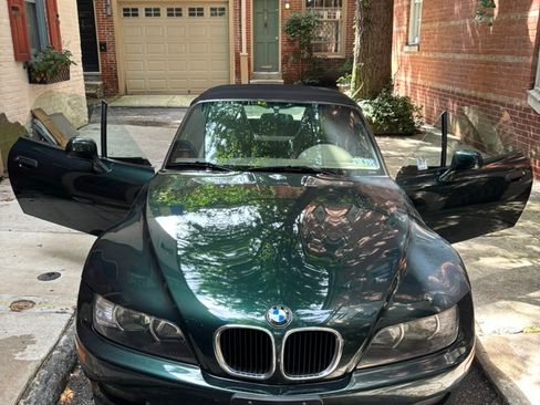Used 2000 BMW Z3 2.5i RWD image 4