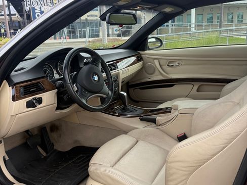 Used 2009 BMW 328i Convertible image 9