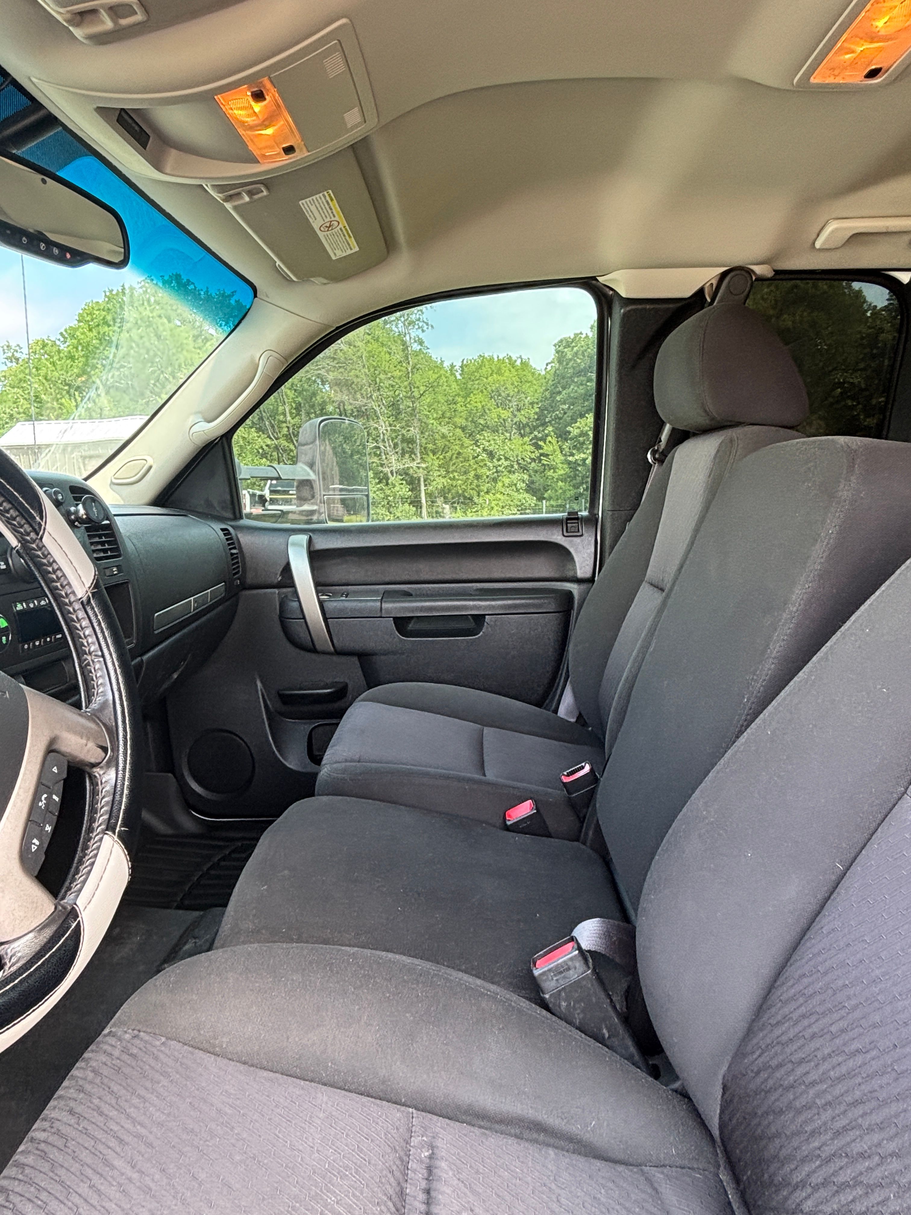 Used 2011 Chevrolet Silverado 3500 LT w/ Interior Plus Package AWD/4WD image 20
