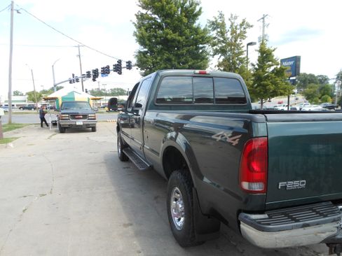 Used 2003 Ford F250 XLT AWD/4WD image 5