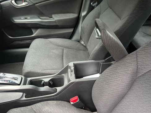 Used 2013 Honda Civic LX image 2