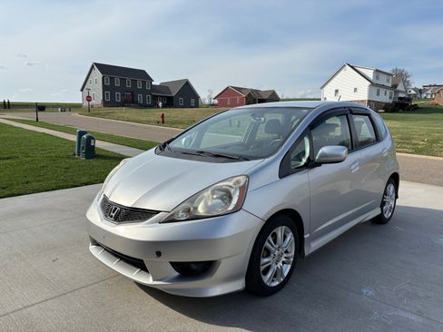 Used 2011 Honda Fit Sport image 9