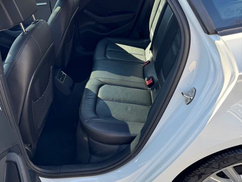 Used 2017 Audi A3 e-tron Premium image 10