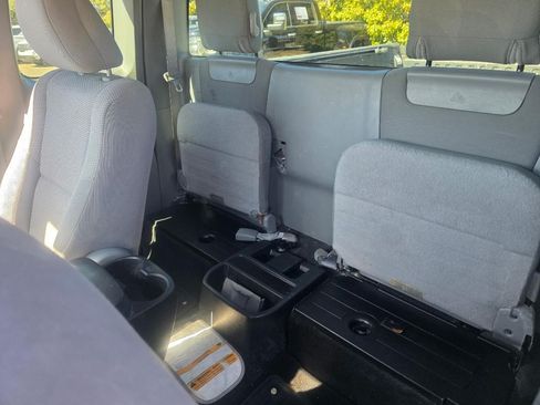 Used 2015 Toyota Tacoma PreRunner image 5