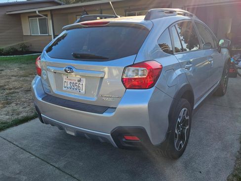 Used 2017 Subaru Crosstrek 2.0i Premium w/ Popular Package #2 image 4