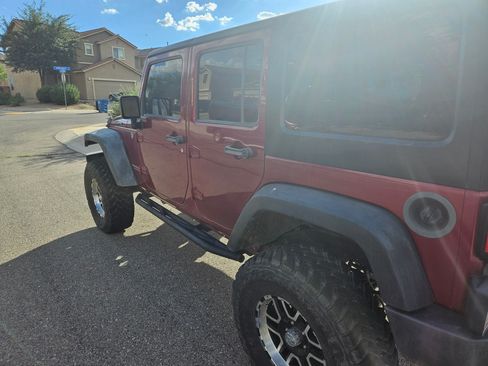 Used 2012 Jeep Wrangler Unlimited Rubicon w/ Connectivity Group image 6